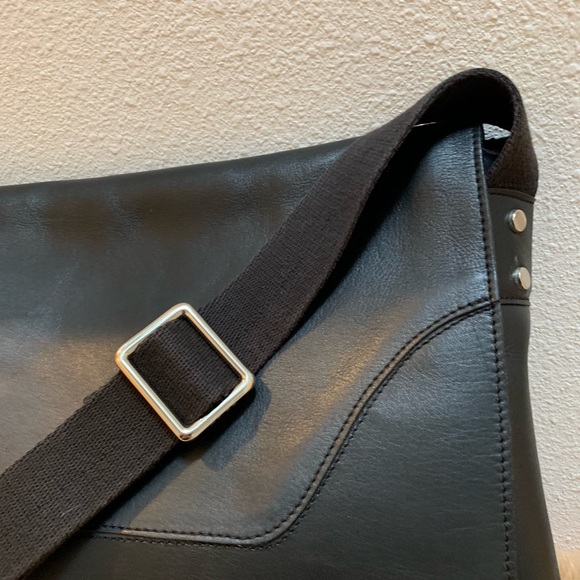 Reiss Bags Reiss Mens Leather Messenger Bag Poshmark